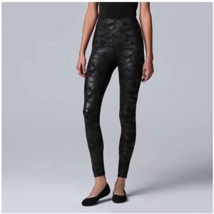 Simply Vera Vera Wang Black Camo faux leather Leggings